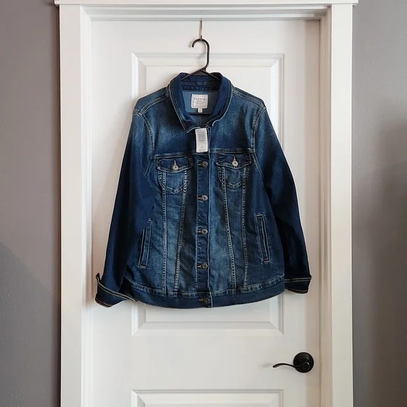 Torrid Jean Jacket Size 3 - Picture 1 of 2
